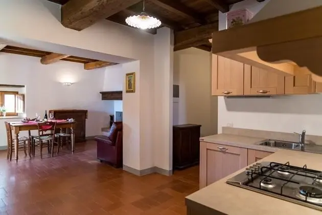 Comfort Apart Daire, 2 Yatak Odası, Balkon, Üzüm Asması Manzaralı