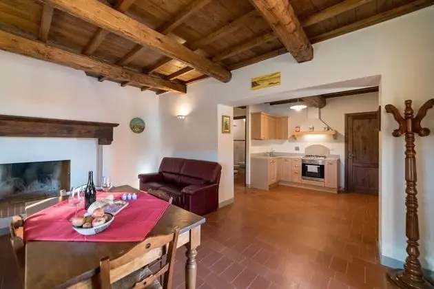 Comfort Apart Daire, 2 Yatak Odası, Balkon, Üzüm Asması Manzaralı