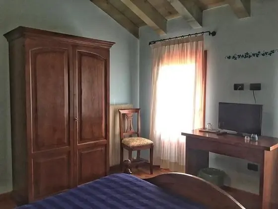 Basic Tek Büyük Yataklı Oda