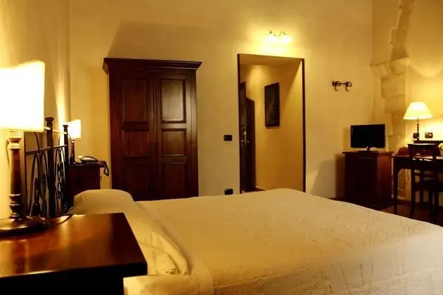 Tek Büyük Yataklı Oda (Plus)