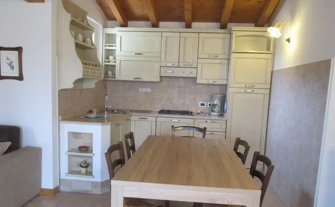 Apart Daire, 2 Yatak Odası, Balkon, Kule