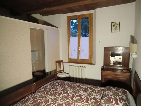 Economy Tek Büyük Yataklı Oda (Melograno)