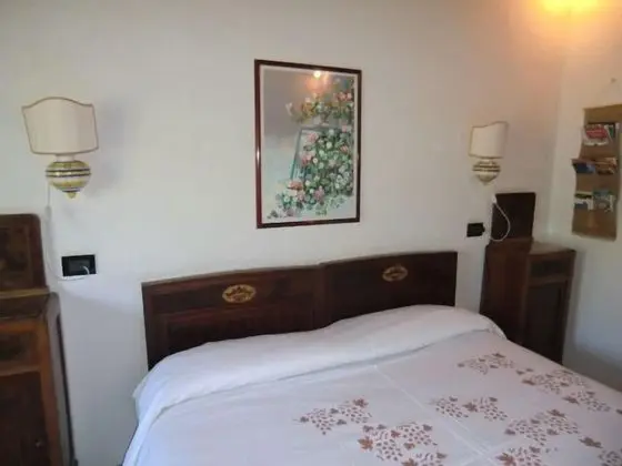 Tek Büyük veya İki Ayrı Yataklı Oda (Fiorito)