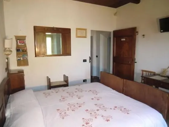 Tek Büyük veya İki Ayrı Yataklı Oda (Fiorito)