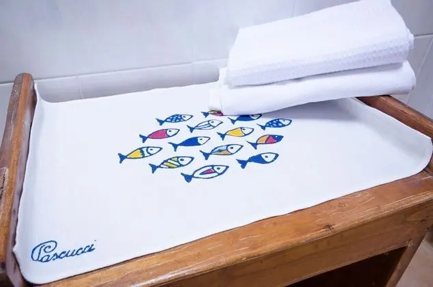 Tek Büyük veya İki Ayrı Yataklı Oda (Fiorito)