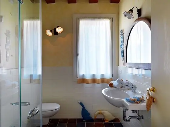 Grand Tek Büyük Yataklı Oda