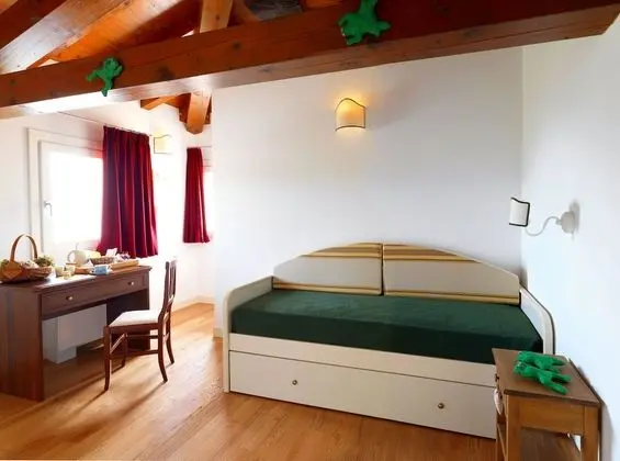 Grand Tek Kişilik Oda