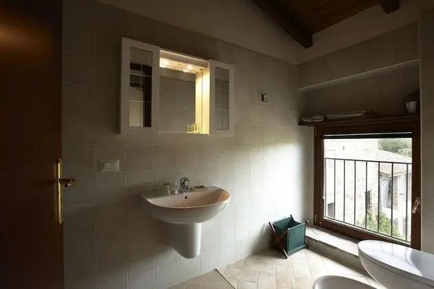 Tek Büyük Yataklı Oda, Dağ Manzaralı