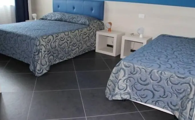 Tek Büyük veya İki Ayrı Yataklı Oda