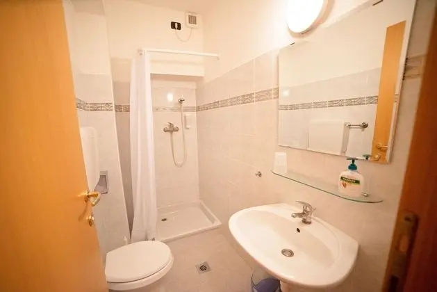 Tek Büyük Yataklı Oda, 1 Büyük (Queen) Boy Yatak