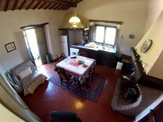 Apart Daire, 1 Büyük (Queen) Boy Yatak ve Çekyat