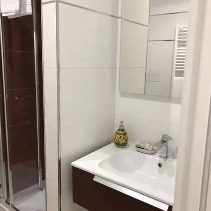 Tek Büyük Yataklı Oda, Balkon