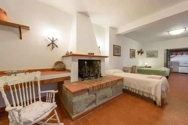 Family Stüdyo, Havuz Manzaralı (Saloon)