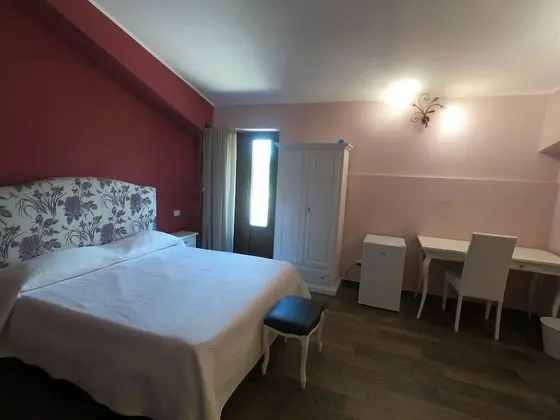 Tek Büyük Yataklı Oda, Balkon