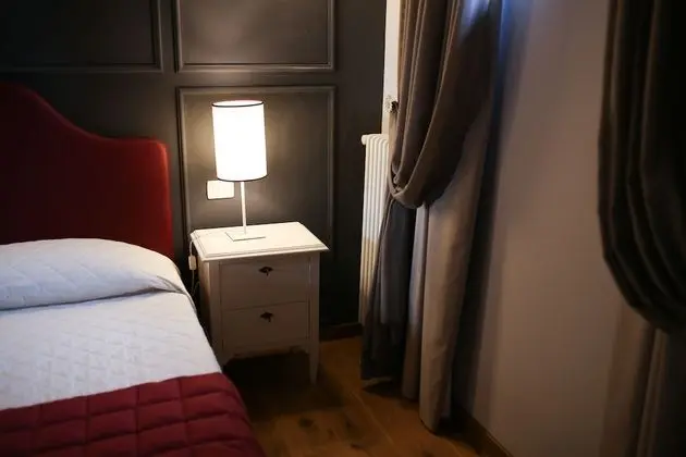 Üç Kişilik Oda, Engellilere Uygun, Zemin Kat