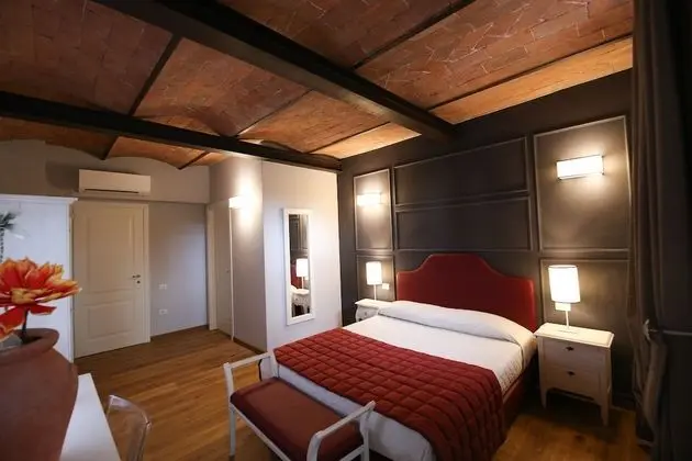 Üç Kişilik Oda, Engellilere Uygun, Zemin Kat