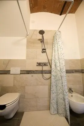 Üç Kişilik Oda, Engellilere Uygun, Zemin Kat