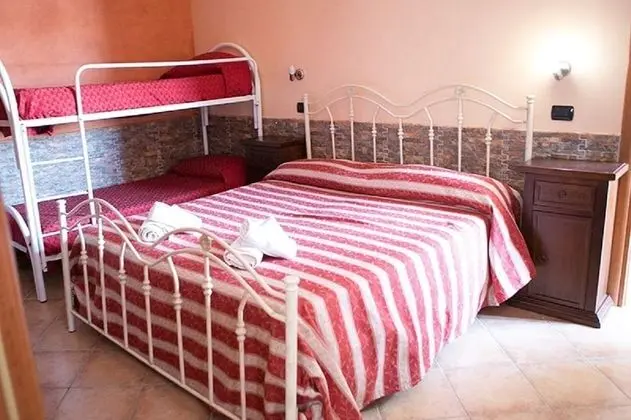 Tek Büyük veya İki Ayrı Yataklı Oda