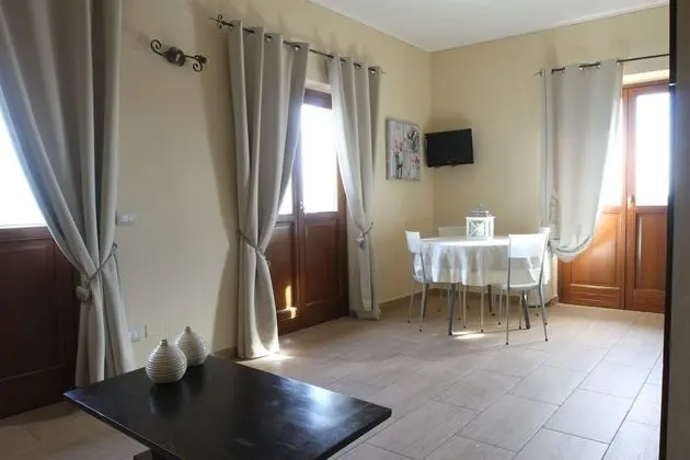 Apart Daire, 1 Yatak Odası, Göl Manzaralı