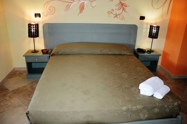 Tek Büyük Yataklı Oda