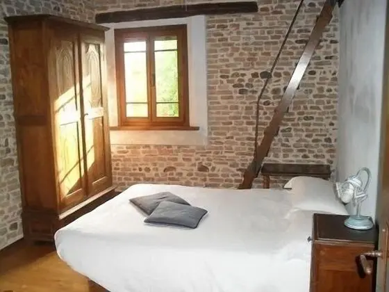 Tek Büyük Yataklı Oda, Küçük Mutfak