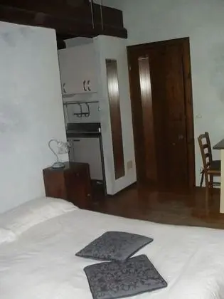 Tek Büyük Yataklı Oda, Küçük Mutfak