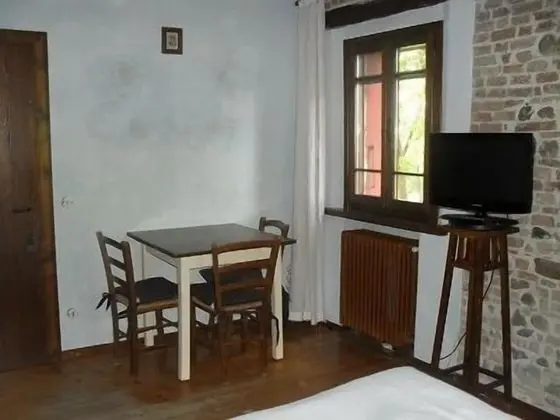 Tek Büyük Yataklı Oda, Küçük Mutfak