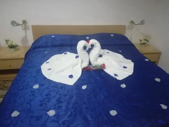Üç Kişilik Oda, Balkon, Deniz Manzaralı