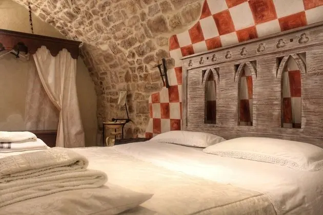 Classic Tek Büyük Yataklı Oda, Özel Banyo, Zemin Kat