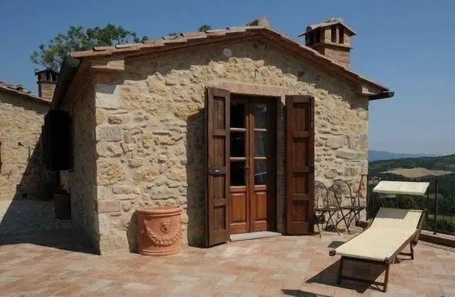 Apart Daire, Havuz Manzaralı