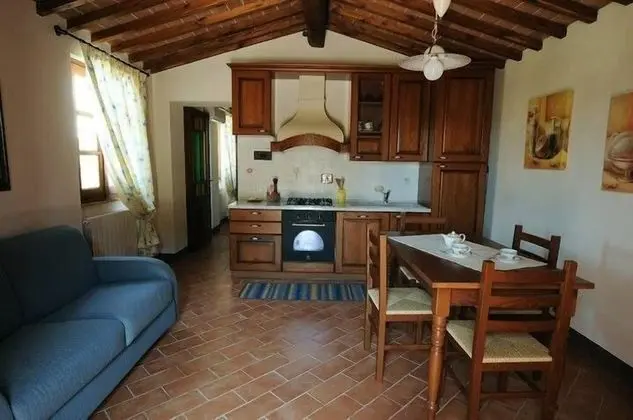 Apart Daire, Havuz Manzaralı