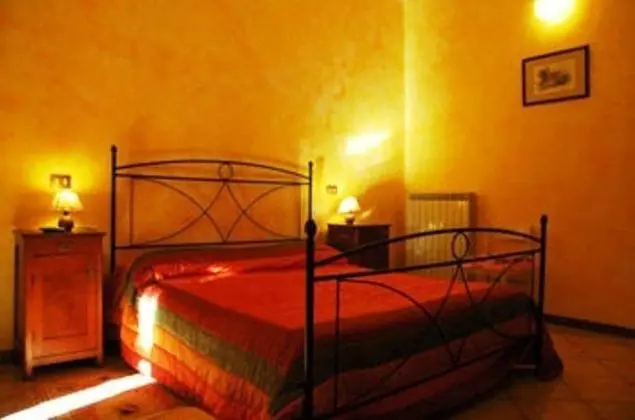 Tek Büyük Yataklı Oda (1)