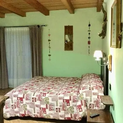 Traditional Üç Kişilik Oda