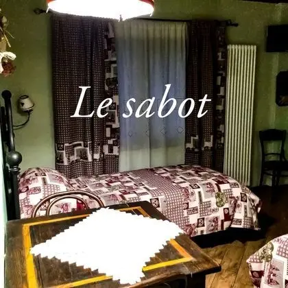 Traditional Üç Kişilik Oda