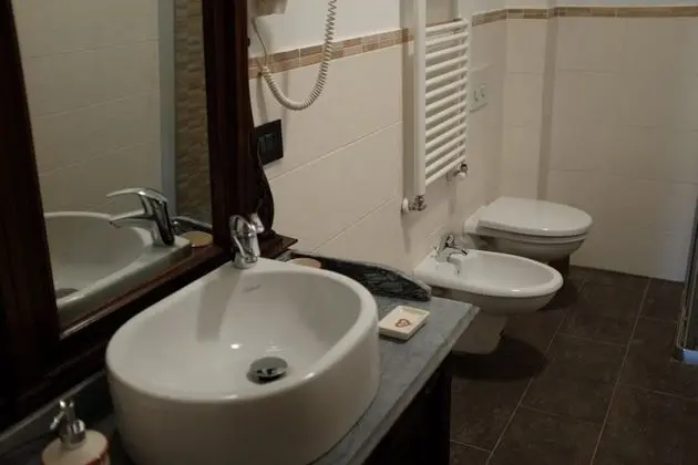 Traditional Üç Kişilik Oda