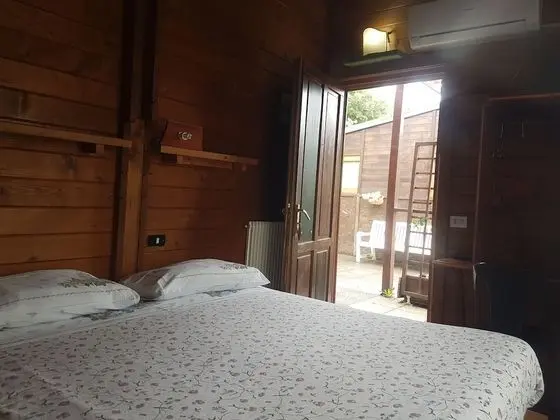 Basic Dağ Evi, 1 Çift Kişilik Yatak