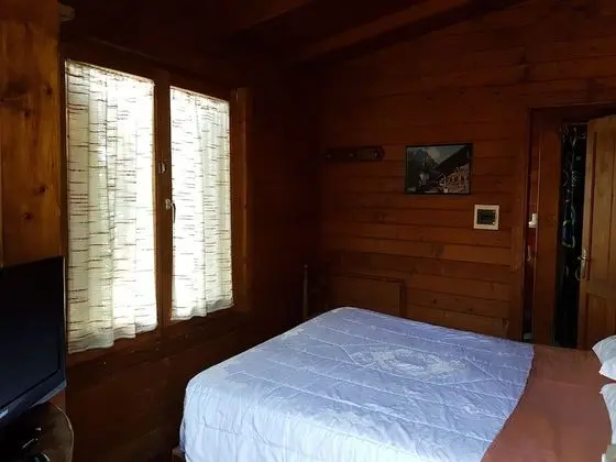 Basic Dağ Evi, 1 Çift Kişilik Yatak