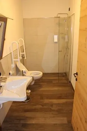 Tek Büyük Yataklı Oda, 1 Büyük (Queen) Boy Yatak, Engellilere Uygun, Vadi Manzaralı