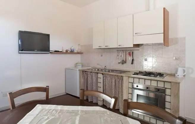 Apart Daire, 2 Yatak Odası, Mutfak (Fagiolina)