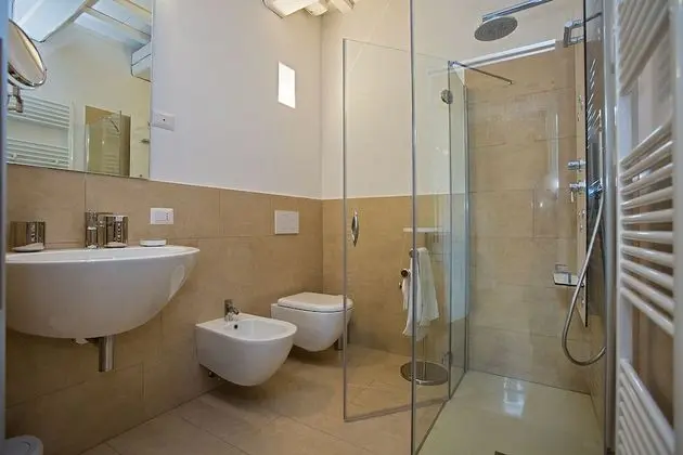 Superior Tek Büyük Yataklı Oda, Bahçe Manzaralı