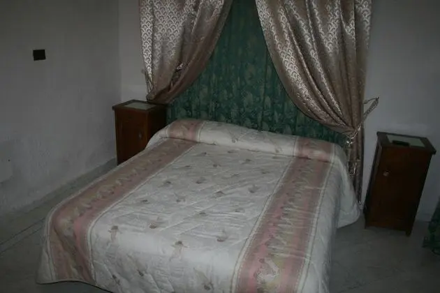 Apart Daire, 1 Yatak Odası, Küçük Mutfak, Havuz Manzaralı