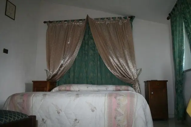 Apart Daire, 1 Yatak Odası, Küçük Mutfak, Havuz Manzaralı