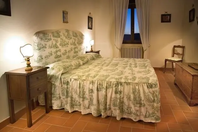 Classic Tek Büyük Yataklı Oda