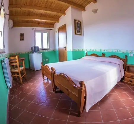 Tek Büyük veya İki Ayrı Yataklı Oda