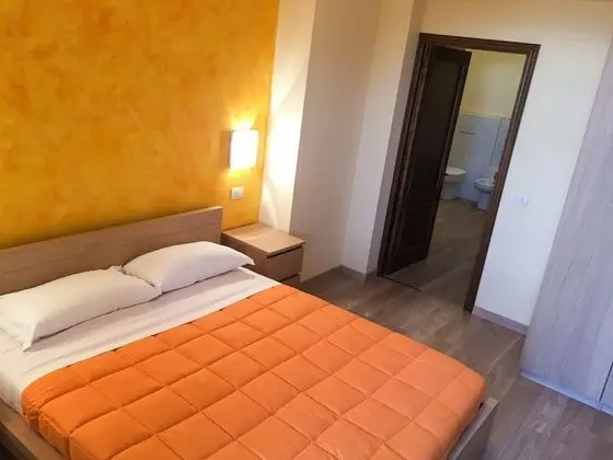 Tek Büyük Yataklı Oda (Arancio 012030-AGR-005)