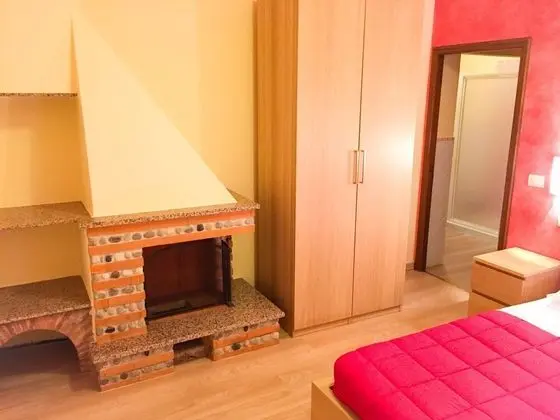 Tek Büyük Yataklı Oda (Rosa 012030-AGR-005)