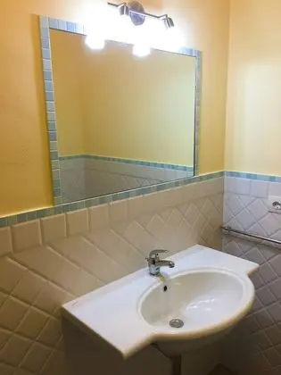 Tek Büyük Yataklı Oda (Rosa 012030-AGR-005)