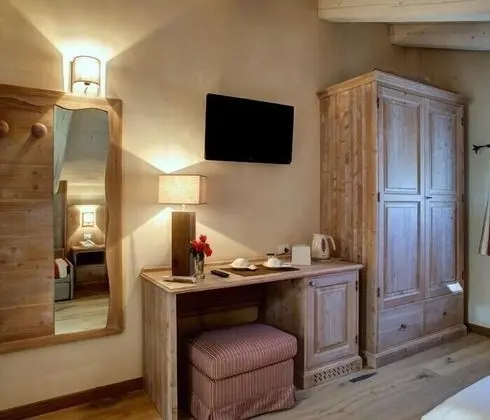 Deluxe Tek Büyük Yataklı Oda