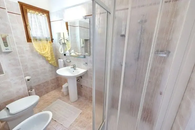 Classic Tek Büyük veya İki Ayrı Yataklı Oda, Bahçe Manzaralı