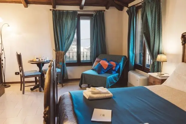 Tek Büyük veya İki Ayrı Yataklı Oda